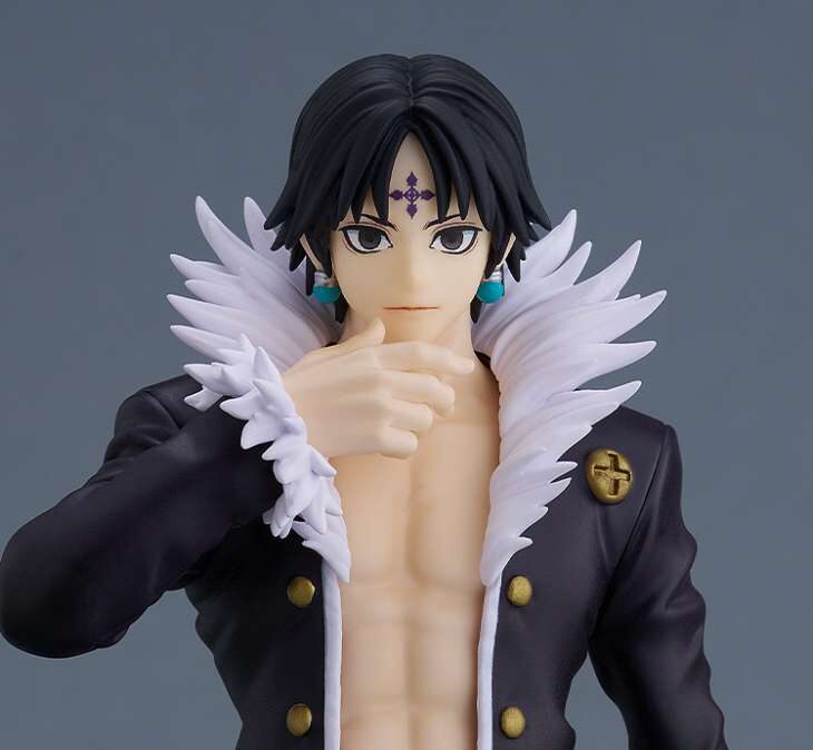 Figurine Chrollo Hunter x Hunter POP UP PARADE représentant le chef de la Brigade Fantôme avec son manteau emblématique.