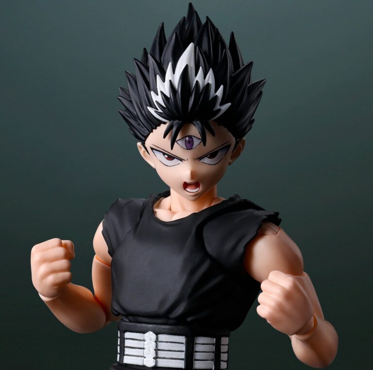 Figurine Yu Yu Hakusho Hiei S.H.Figuarts inspirée du Tournoi des Ténèbres avec accessoires interchangeables